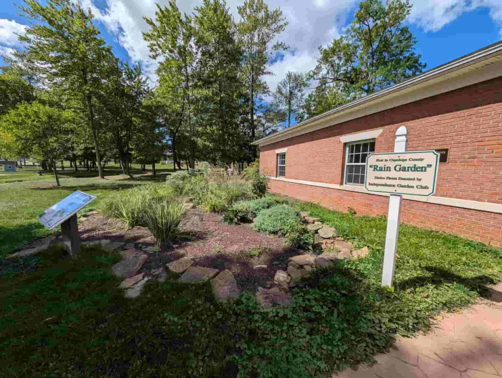 Independence Ohio Garden Club At Elmwood Park